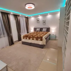 3 Zimmer - Keine Party ! 6 Personen Appartement